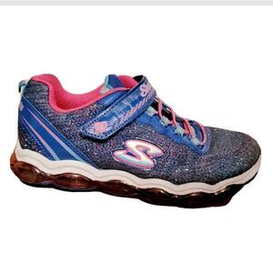 Sketchers Sparkly Light Up Girl's Sneakers…
